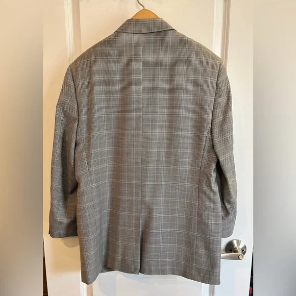 Burberry Black & White Plaid, Lightweight, 100% Wool Sport Coat, Size 39S - Picture 2 of 7